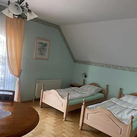 Szlachecki Dwor *